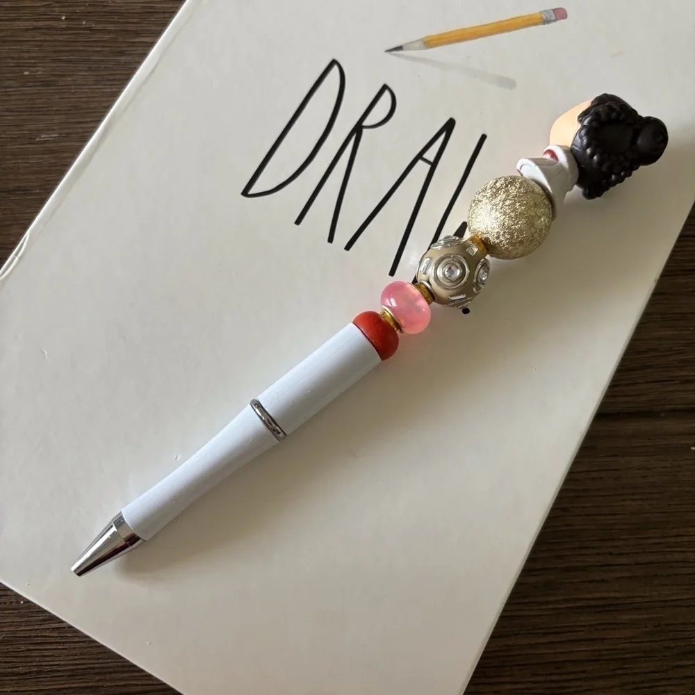 Disney Doorables: Star Wars: Princess Leia handmade beaded pen